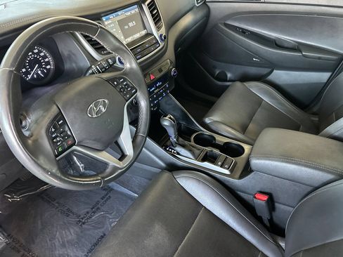 Used 2018 Hyundai Tucson Limited w/ Cargo Package FWD image 10