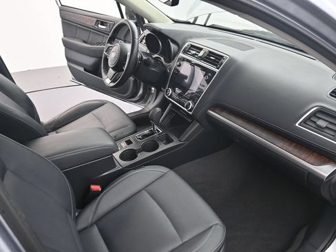 Used 2019 Subaru Outback 3.6R Limited w/ Popular Package #2 AWD/4WD image 34