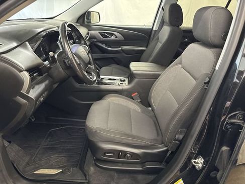 Used 2020 Chevrolet Traverse LT FWD image 10