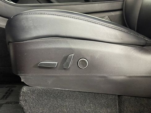 Used 2022 Tesla Model Y Performance AWD/4WD image 11