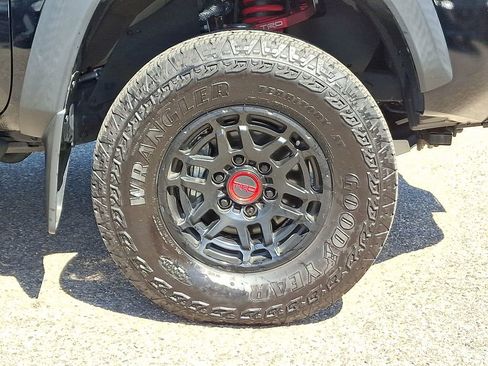 Used 2023 Toyota Tacoma TRD Pro AWD/4WD image 9