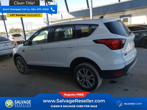 Used 2019 Ford Escape SE AWD/4WD image 3