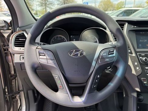 Used 2018 Hyundai Santa Fe Sport FWD image 15