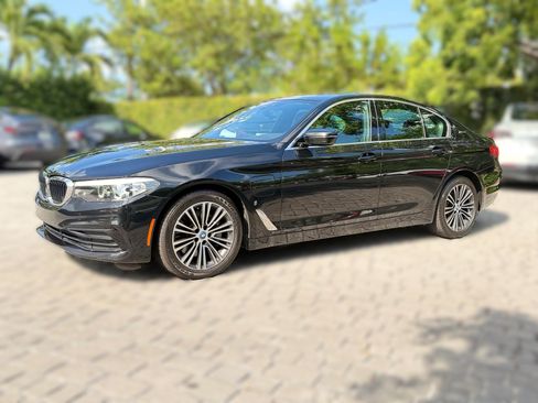 Used 2019 BMW 530e RWD image 1