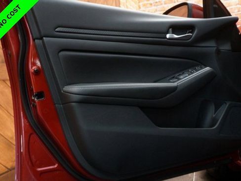 Certified 2024 Nissan Altima 2.5 SV w/ SV Premium Package image 30