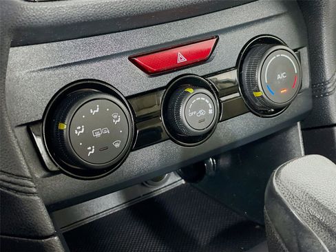 Used 2019 Subaru Impreza 2.0i Premium w/ Eyesight & BSD/Rcta & SRF image 18