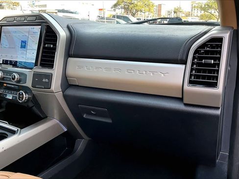 Used 2022 Ford F250 Lariat w/ Tremor Off-Road Package image 21