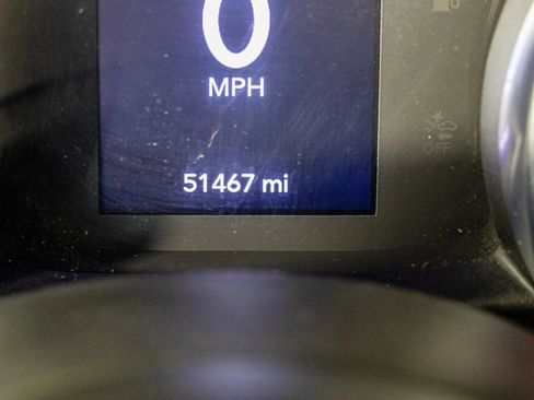 Used 2021 Jeep Wrangler Sport AWD/4WD image 32