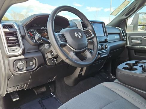 Used 2022 RAM 2500 Big Horn w/ Level A Equipment Group AWD/4WD image 9