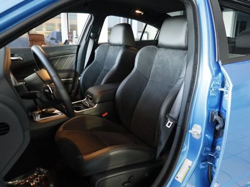 Used 2023 Dodge Charger R/T w/ Plus Group RWD image 5