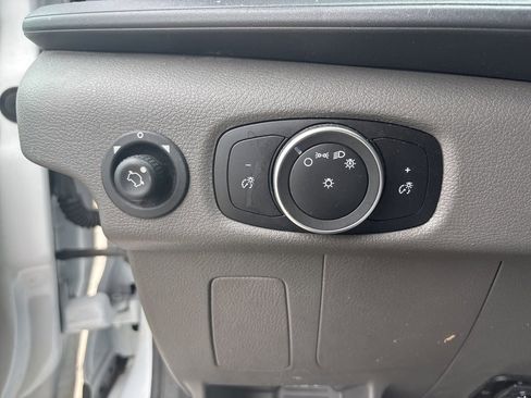 Used 2022 Ford Transit 350 DRW image 38