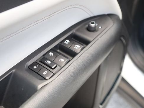 Used 2025 Jeep Compass Limited AWD/4WD image 17
