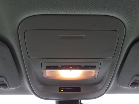 Used 2017 GMC Canyon Denali image 18