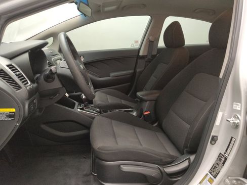 Used 2018 Kia Forte LX w/ LX Rear Camera Package image 17