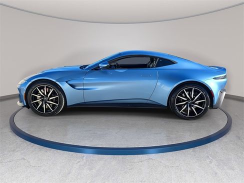 Used 2020 Aston Martin V8 Vantage Coupe image 9