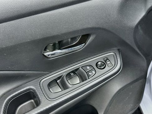 Used 2024 Nissan Versa SV FWD image 15