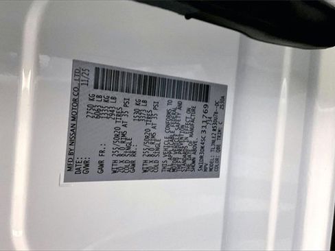 New 2025 Nissan Pathfinder Platinum image 41