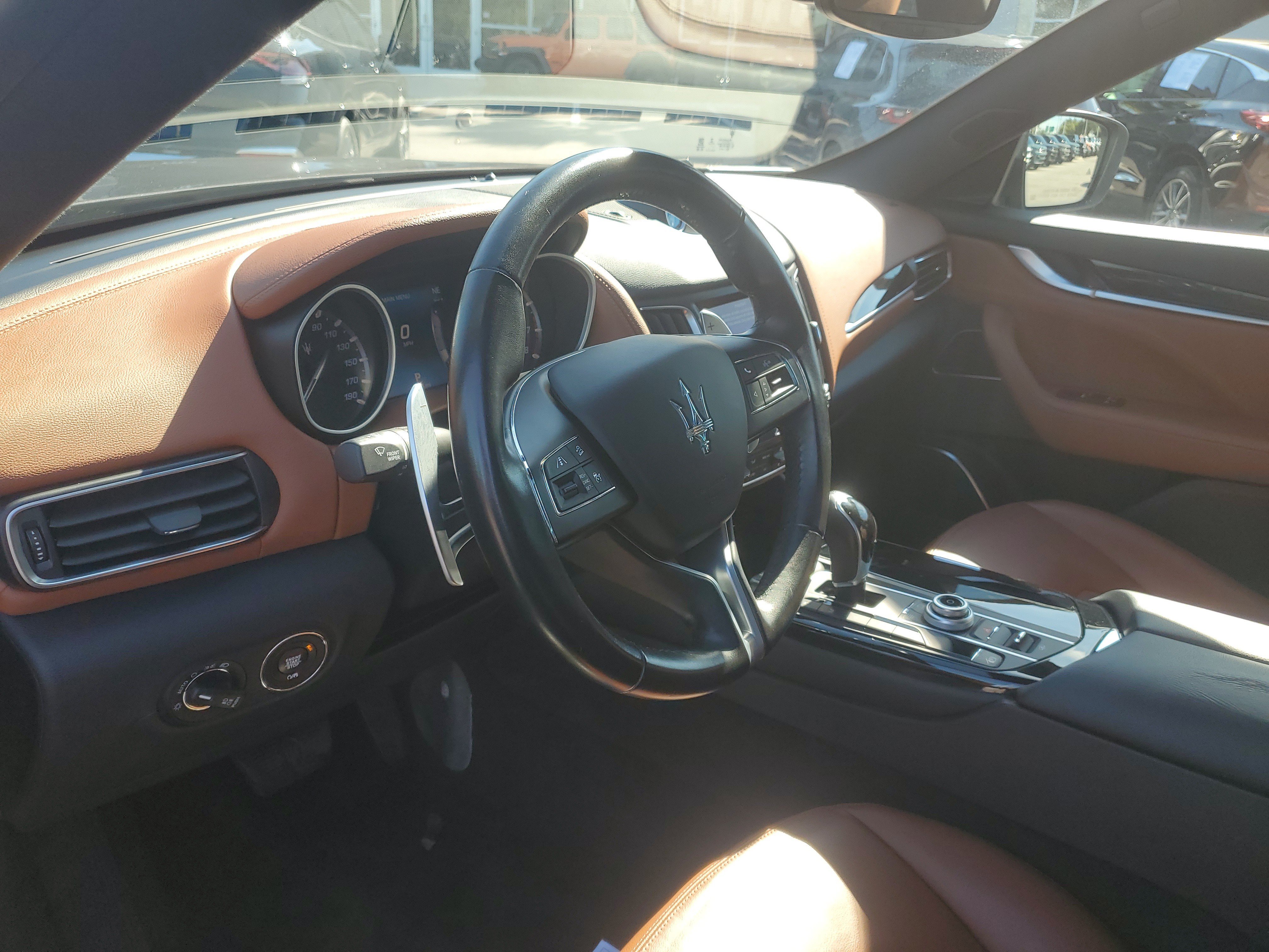 Used 2017 Maserati Levante S AWD/4WD image 13