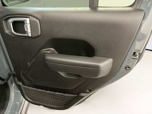 Used 2024 Jeep Wrangler Willys image 30