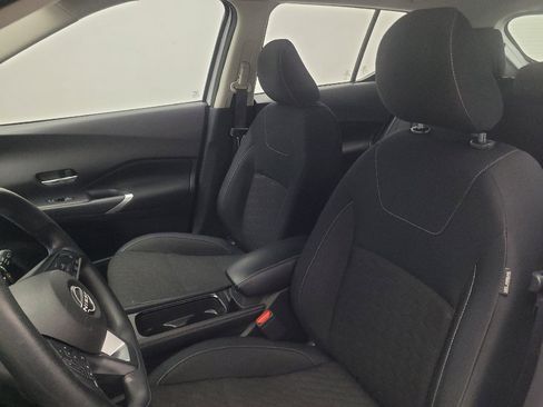 Used 2022 Nissan Kicks SV FWD image 17