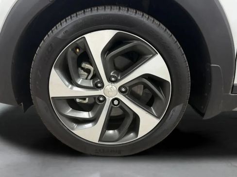 Used 2018 Hyundai Tucson Value FWD image 27