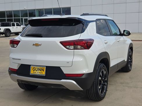 Certified 2023 Chevrolet TrailBlazer LT FWD image 3