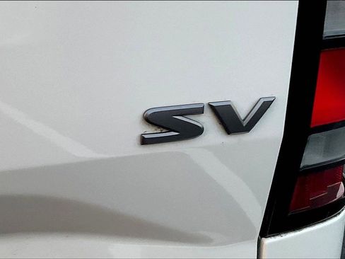 Used 2022 Nissan Frontier SV image 8