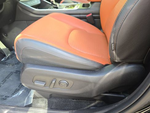 Used 2026 Kia Carnival SX Prestige FWD image 28