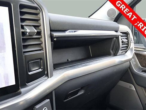 Used 2021 Ford F150 Lariat w/ Equipment Group 502A High image 27