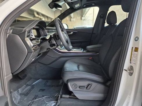 Certified 2026 Audi Q7 2.0T Premium AWD/4WD image 9