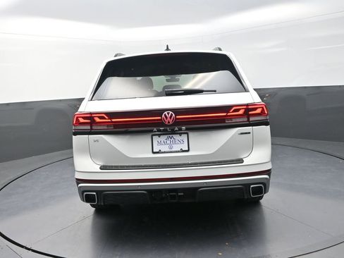 New 2026 Volkswagen Atlas Peak Edition AWD/4WD image 9