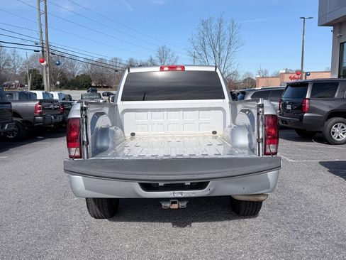 Used 2015 RAM 1500 Express image 8