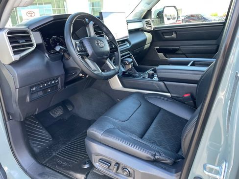 Used 2024 Toyota Tundra Limited AWD/4WD image 12