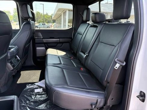 Used 2025 Ford F150 Lariat AWD/4WD image 13