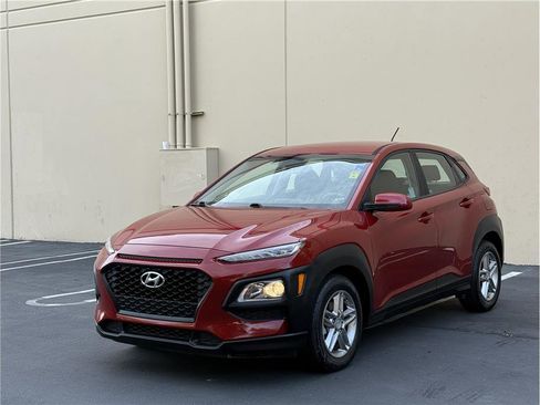 Used 2020 Hyundai Kona SE image 3
