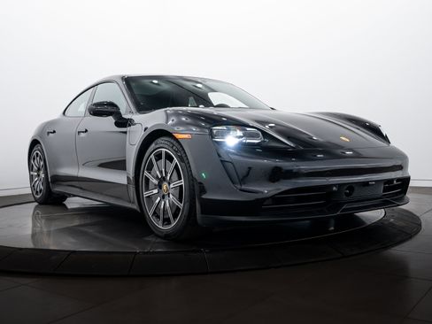 Certified 2024 Porsche Taycan image 9