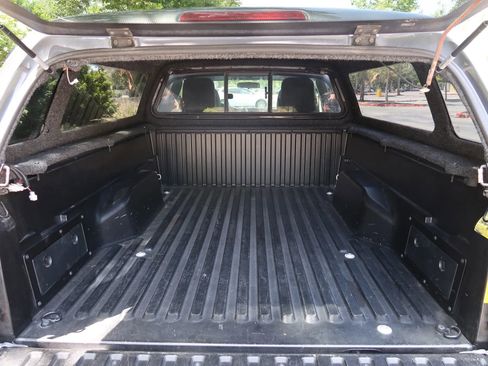 Used 2015 Toyota Tacoma 2WD Access Cab w/ Convenience Package image 14