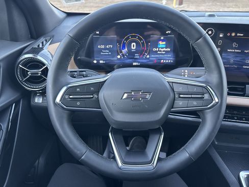 New 2026 Chevrolet Equinox ACTIV w/ Convenience Package III image 17