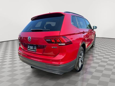 Used 2019 Volkswagen Tiguan SE w/ Panoramic Sunroof Package AWD/4WD image 4