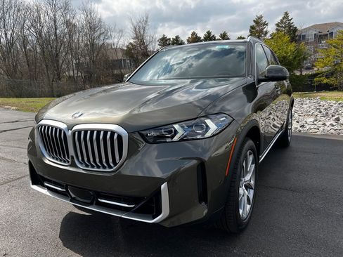 New 2026 BMW X5 xDrive40i w/ Parking Assistance Package image 1
