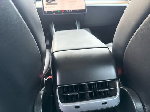 Used 2018 Tesla Model 3 Long Range image 38