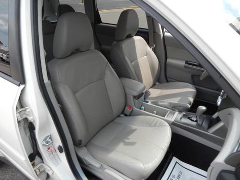 Used 2012 Subaru Forester 2.5X Limited image 38