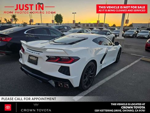 Used 2024 Chevrolet Corvette Stingray Preferred Cpe w/ Z51 Performance Package RWD image 3