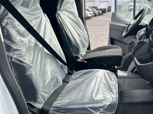 New 2026 Ford Transit 150 148 Medium Roof w/ Load Area Protection Package image 13