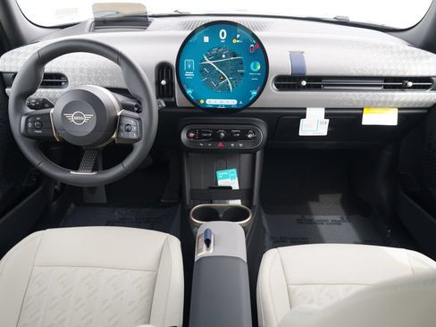 New 2026 MINI Cooper 4-Door Hardtop FWD image 8