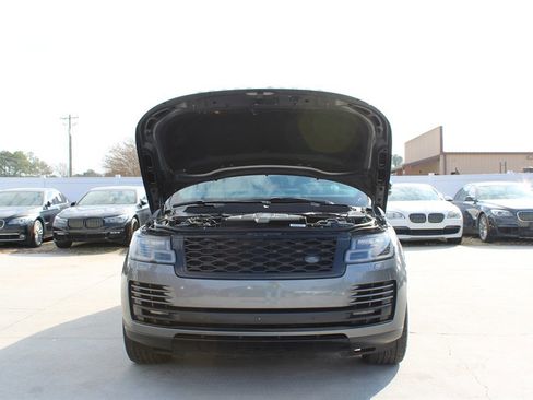 Used 2018 Land Rover Range Rover Supercharged image 40