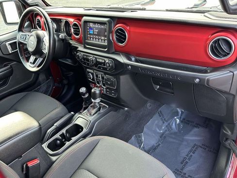 Used 2021 Jeep Wrangler Unlimited Rubicon AWD/4WD image 11