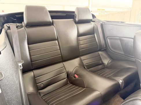 Used 2014 Ford Mustang GT w/ Electronics Package RWD image 28