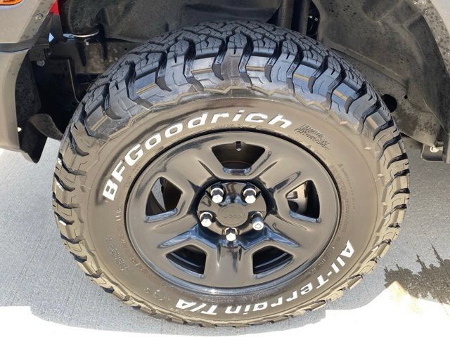 Used 2024 Jeep Wrangler Sport AWD/4WD image 25