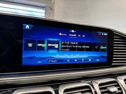 Used 2024 Mercedes-Benz GLS 580 4MATIC image 28